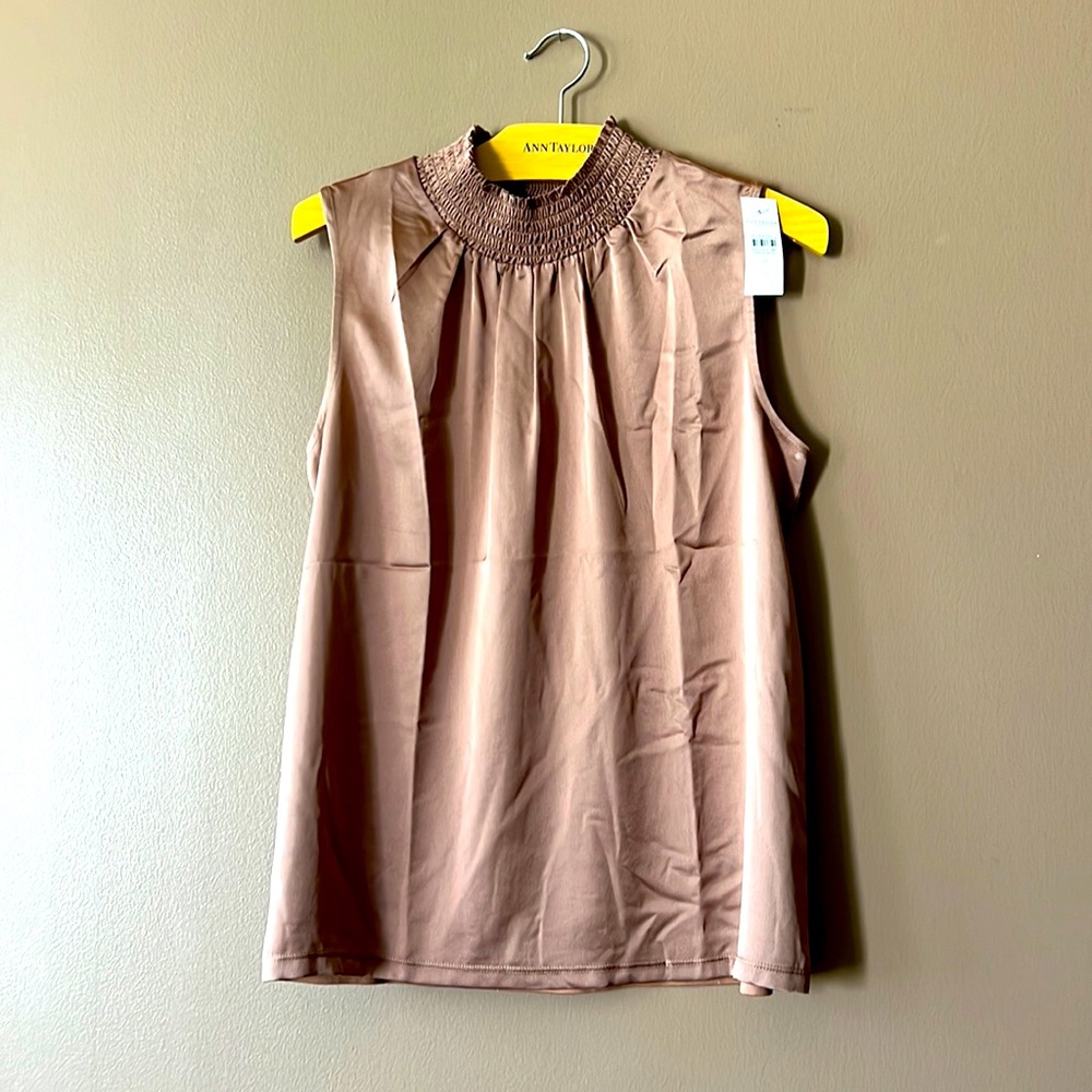 Ann Taylor, size L Top